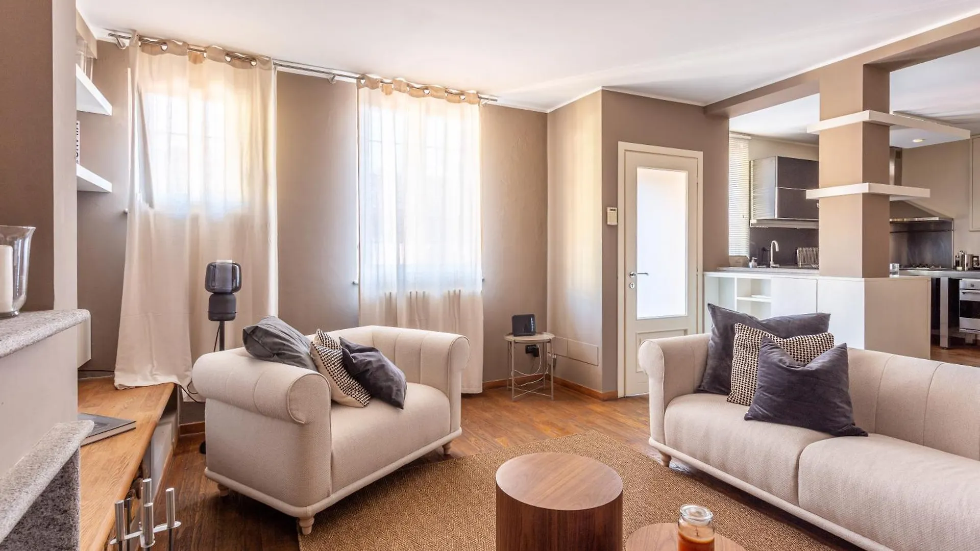 Suite Alzaia By Icasamia It Milan Apartment